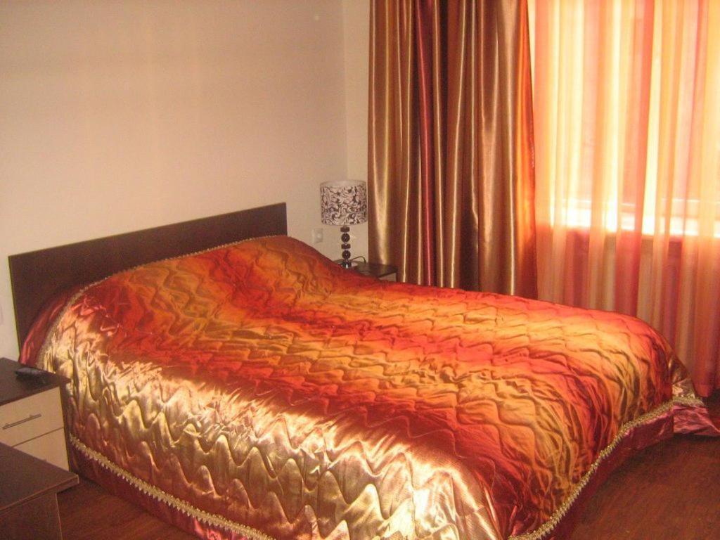 Kausar Hotel Almaty Værelse billede