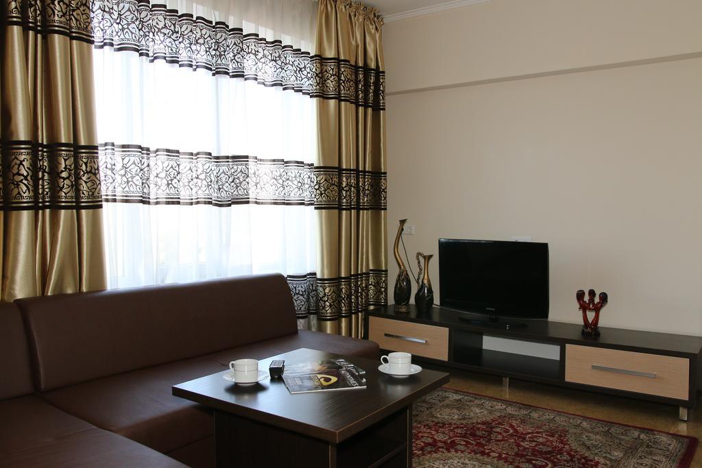Kausar Hotel Almaty Værelse billede