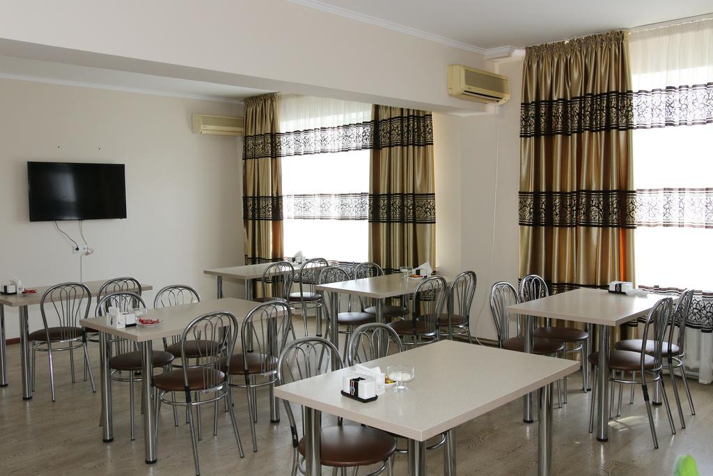 Kausar Hotel Almaty Eksteriør billede