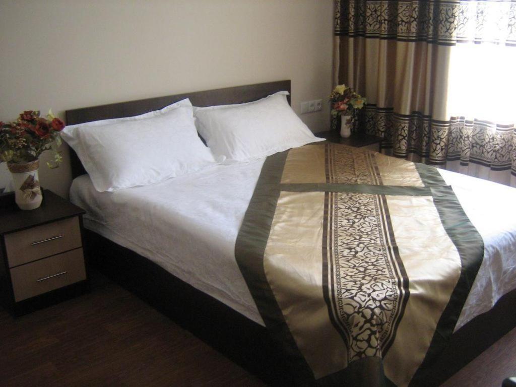 Kausar Hotel Almaty Eksteriør billede
